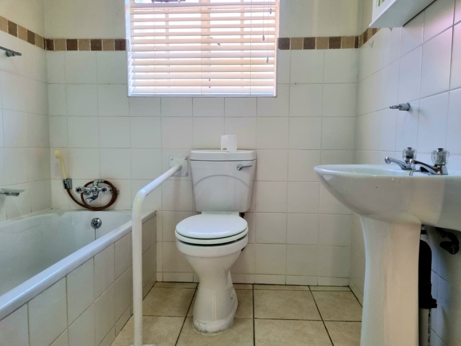 2 Bedroom Property for Sale in Minerva Gardens Northern Cape